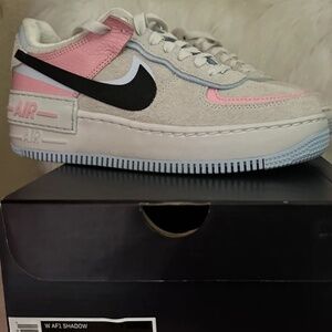 Nike Women’s Airforce 1 Shadow
